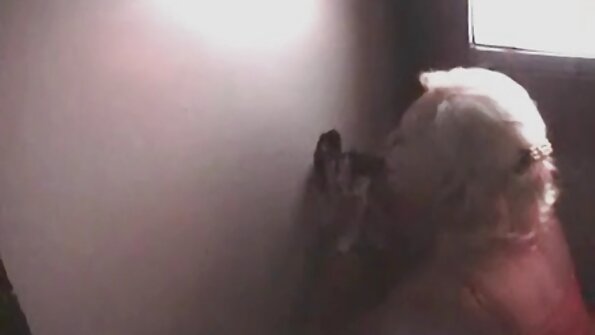Natūralus Megan Rain iš arti ir asmeniškai